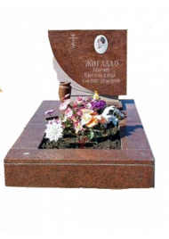 Памятник из цветного гранита ц19